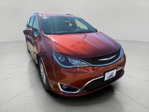 2018 Chrysler Pacifica Touring-L