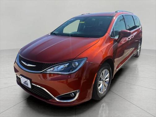 2018 Chrysler Pacifica Touring-L