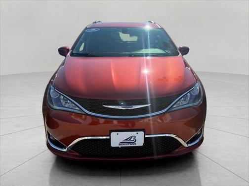 2018 Chrysler Pacifica Touring-L