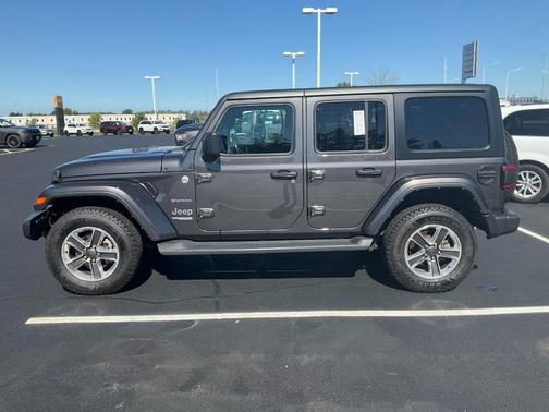 2022 Jeep Wrangler Unlimited Sahara