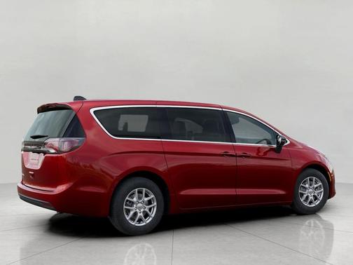 2026 Chrysler Voyager LX