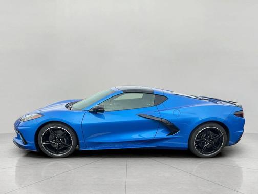 2024 Chevrolet Corvette Stingray w/2LT