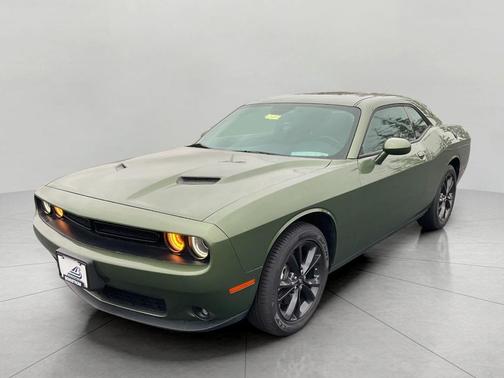 2022 Dodge Challenger SXT