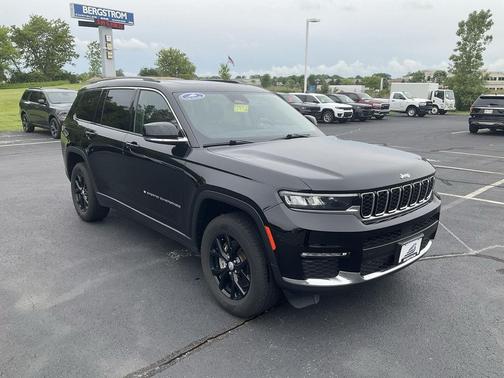 Diamond Black Crystal Pearlcoat 2022 Jeep Grand Cherokee L Limited