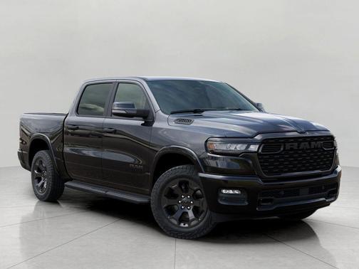 Diamond Black Crystal Pearlcoat 2026 RAM 1500 Big Horn/Lone Star