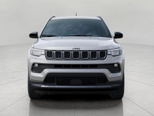 Silver Zynith Metallic Clearcoat 2026 Jeep Compass Latitude