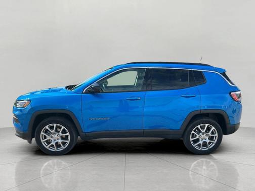 2022 Jeep Compass Latitude Lux
