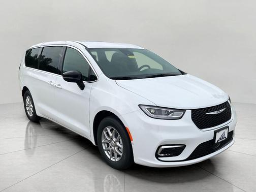 2025 Chrysler Pacifica L