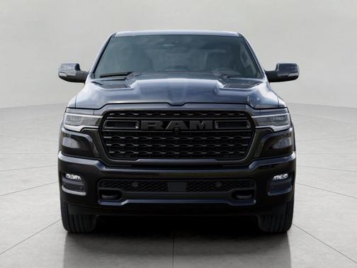 Diamond Black Crystal Pearlcoat 2026 RAM 1500 Limited