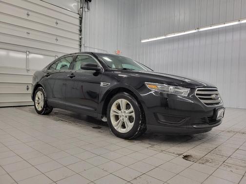 2017 Ford Taurus SE