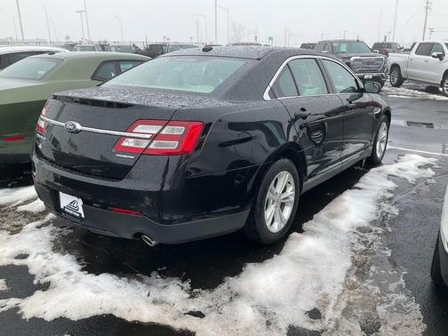 2017 Ford Taurus SE