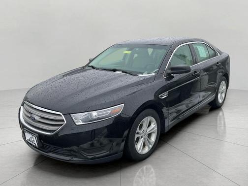 2017 Ford Taurus SE