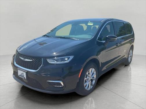 2025 Chrysler Pacifica L