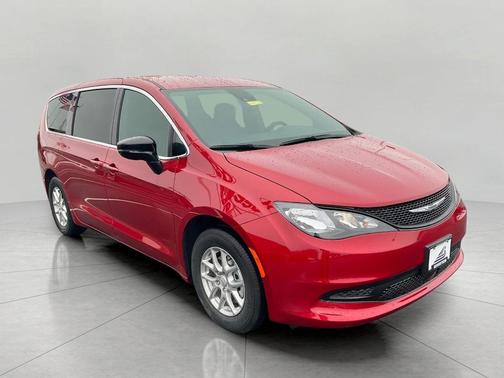 2026 Chrysler Voyager LX