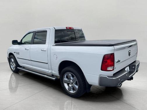 Bright White Clearcoat 2018 RAM 1500 Big Horn