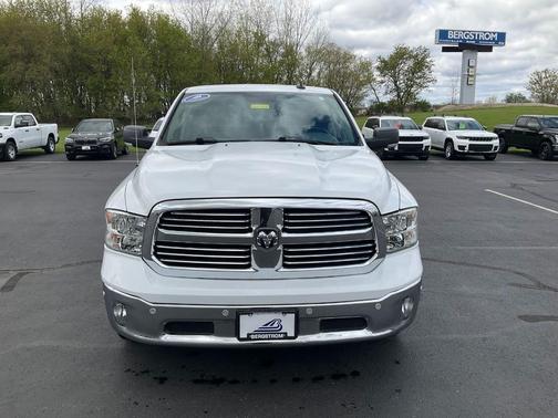 Bright White Clearcoat 2018 RAM 1500 Big Horn