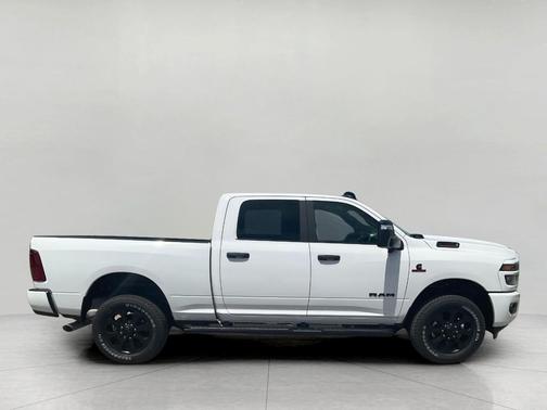 2025 RAM 2500 Big Horn Crew Cab 4x4 6'4' Box