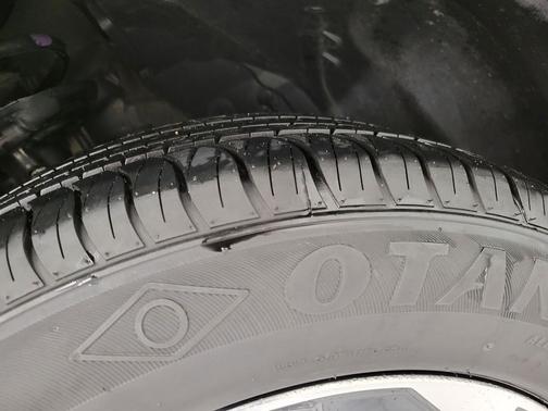 Super Black 2025 Nissan Rogue SV