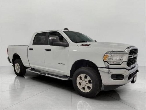2023 RAM 2500 Big Horn Crew Cab 4x4 6'4' Box