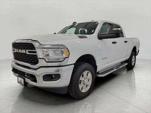 2023 RAM 2500 Big Horn Crew Cab 4x4 6'4' Box