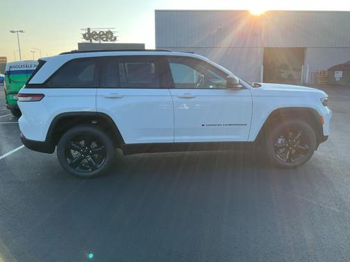2025 Jeep Grand Cherokee Limited X