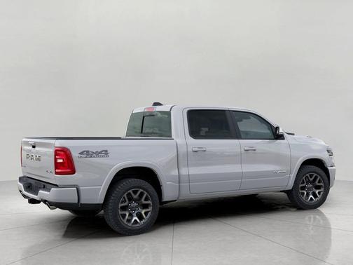 Bright White Clearcoat 2026 RAM 1500 Laramie