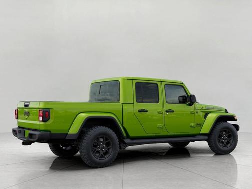 2025 Jeep Gladiator High Tide