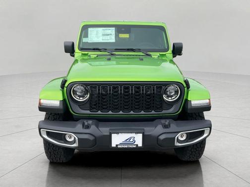 2025 Jeep Gladiator High Tide
