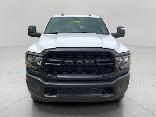 2024 RAM 2500 Tradesman Crew Cab 4x4 6'4' Box