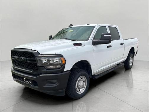 2024 RAM 2500 Tradesman Crew Cab 4x4 6'4' Box