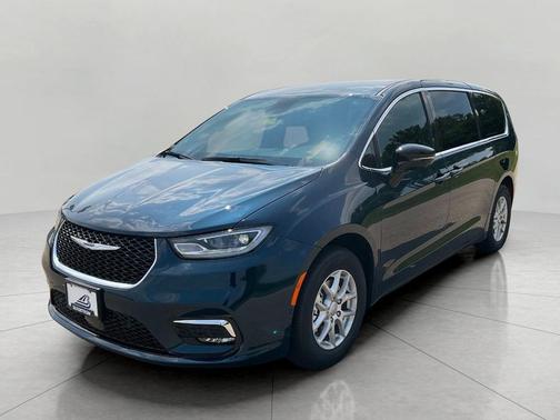 2025 Chrysler Pacifica L
