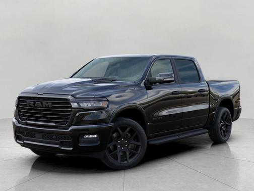Diamond Black Crystal Pearlcoat 2026 RAM 1500 Laramie