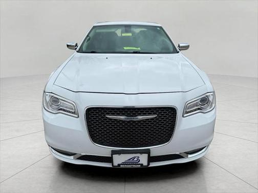 2016 Chrysler 300 S