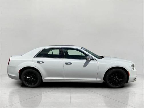 2016 Chrysler 300 S