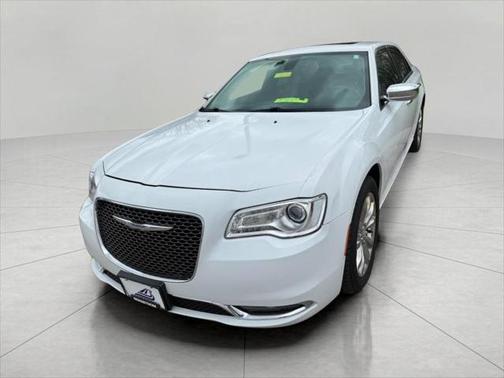 2016 Chrysler 300 S