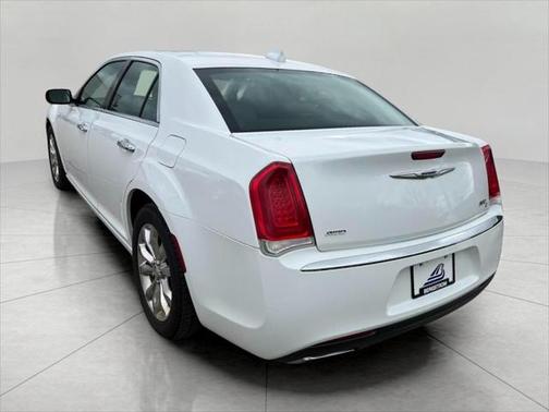 2016 Chrysler 300 S
