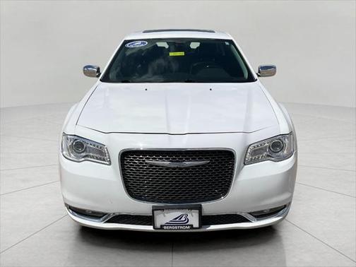 2016 Chrysler 300 S