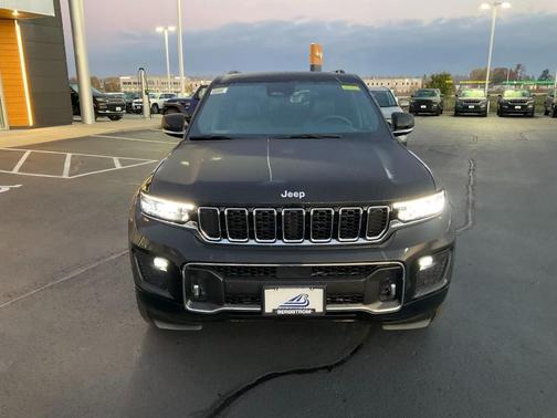 2025 Jeep Grand Cherokee Overland