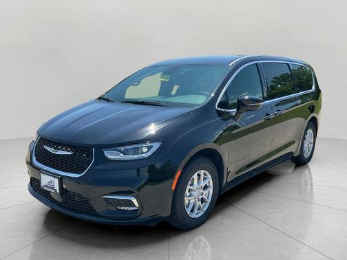 2025 Chrysler Pacifica L