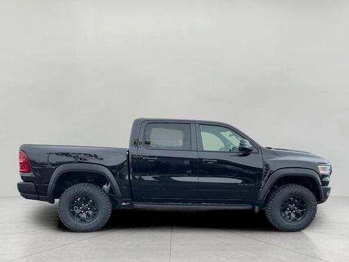 2026 RAM 1500 RHO Crew Cab 4x4 5'7' Box