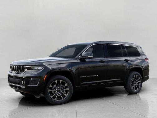 Diamond Black Crystal Pearlcoat 2025 Jeep Grand Cherokee L Overland
