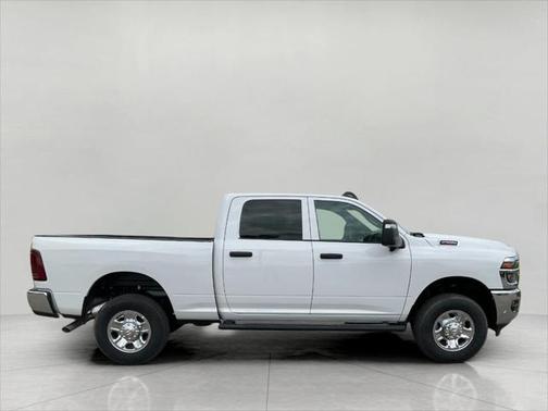 2025 RAM 2500 Tradesman Crew Cab 4x4 6'4' Box