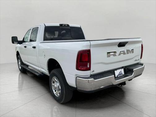 2025 RAM 2500 Tradesman Crew Cab 4x4 6'4' Box