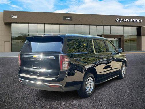 2023 Chevrolet Suburban LT