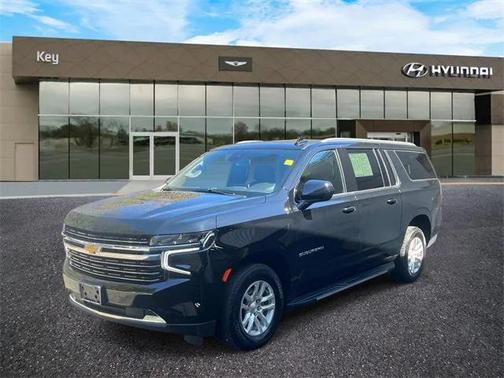 2023 Chevrolet Suburban LT