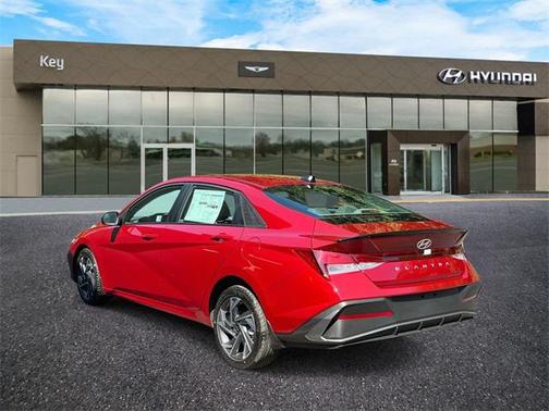 2025 Hyundai ELANTRA Sport