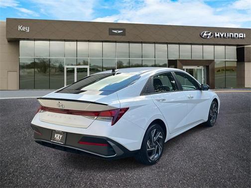 2025 Hyundai ELANTRA Sport