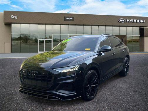 2021 Audi Q8 55 Premium