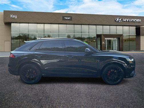 2021 Audi Q8 55 Premium