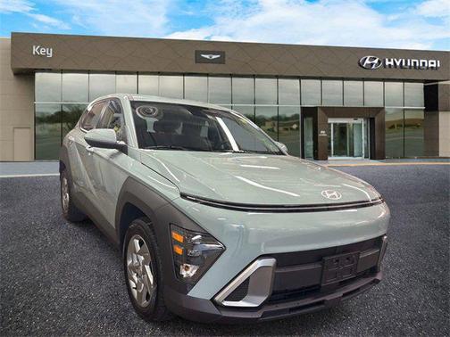 2025 Hyundai KONA SE